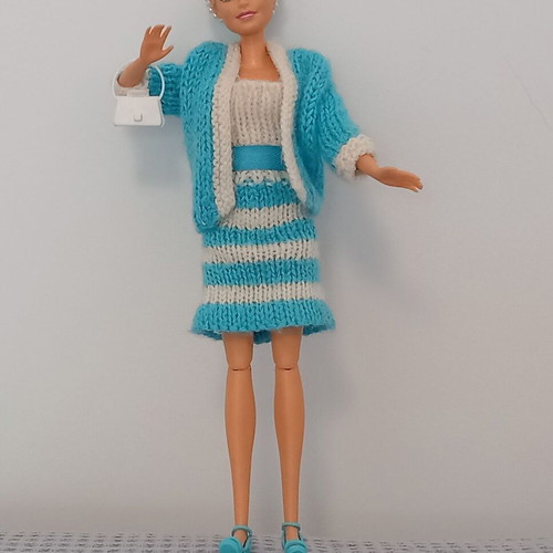 Barbie Mattel 1186 MJ. 1 NL 2015 used with handmade dress and hat