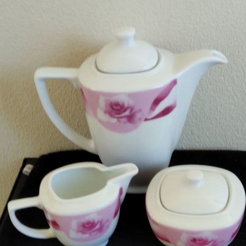 Oriana Ferrelli tea serving set new, porcelain