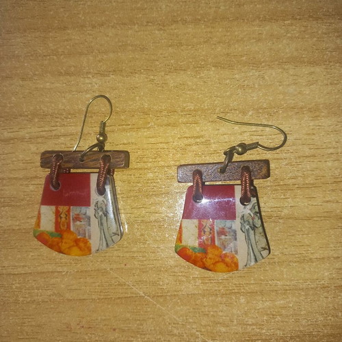 Earrings with wooden details like new
