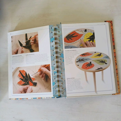 Mosaic Artist's Technique Bible like new, English