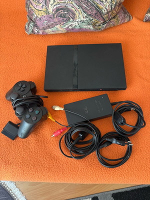 PlayStation 2 Slim μεταχειρισμένη κονσόλα με καλώδια και χειριστήριο