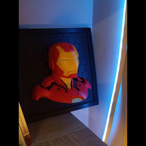 Iron Man wall frame printed in 3D and hand-painted like new