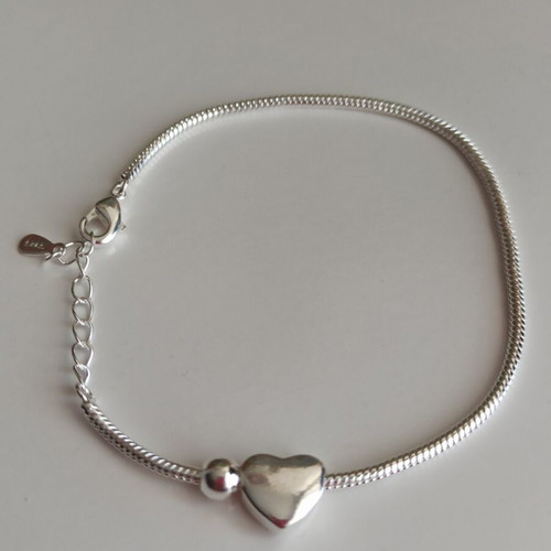 Sterling silver 925 bracelet with heart new, elegant and timeless