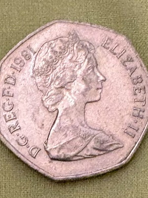 Coins of England 1981 like new