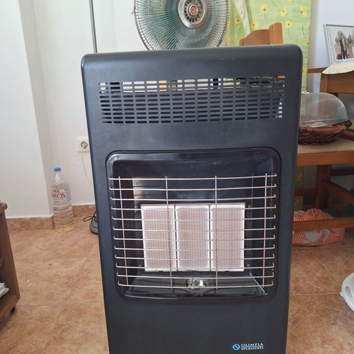 Olimpia Splendid gas heater with bottle
