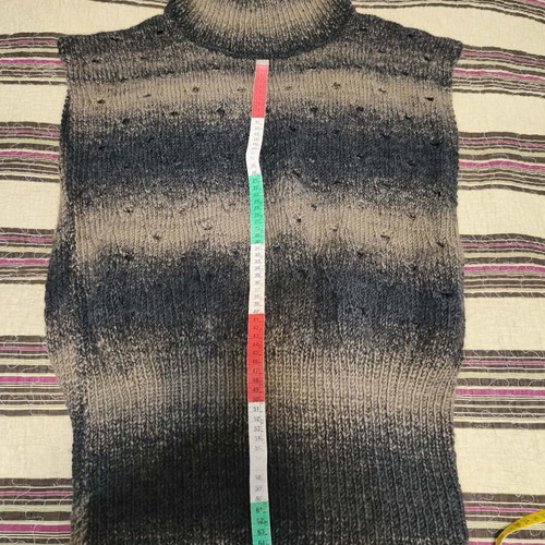 Knitted handmade sleeveless sweater new, size S-M