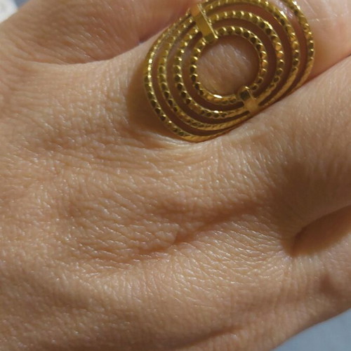 Steel ring like new, gold color