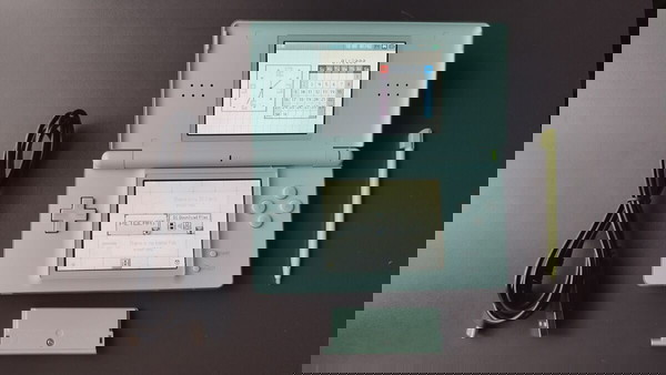 Nintendo DS Lite + USB φορτιστης