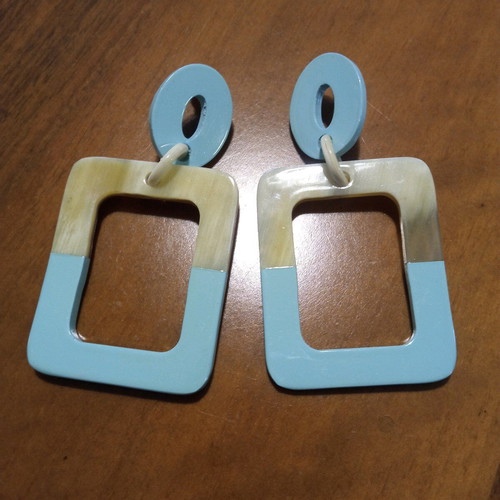 Handmade earrings like new, buffalo horn and plasticized pearl, beige and turquoise
