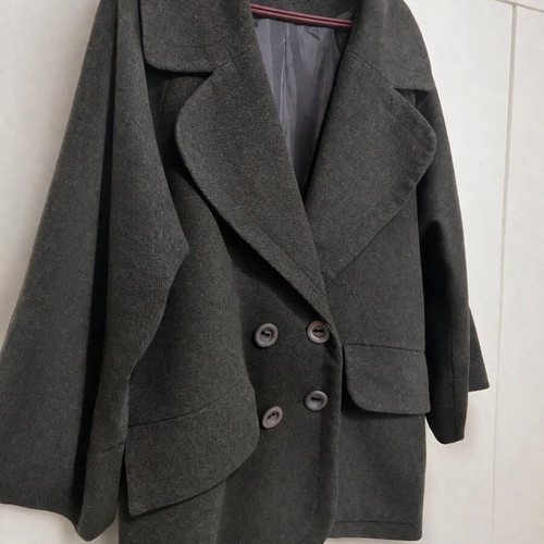 Women's timeless oversized coat like new