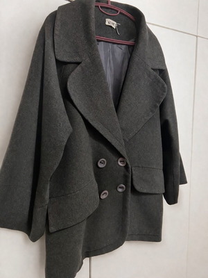 Women's timeless oversized coat like new