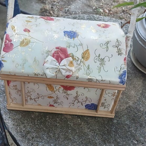 Happy Casa sewing box for jewelry and more, new