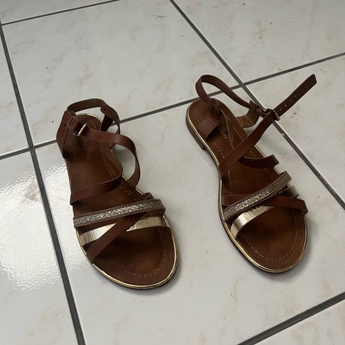 Malika sandals used, size 39, beige
