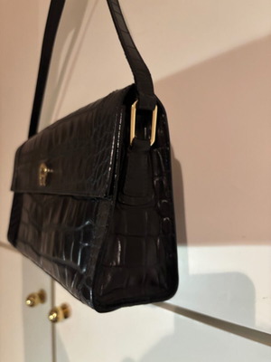 Etienne Aigner Croco Noir leather shoulder bag like new