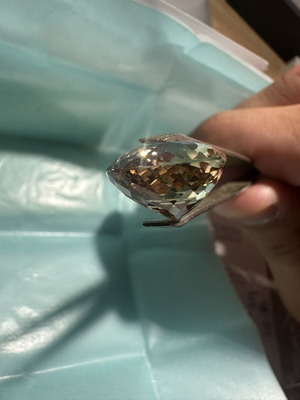 Φυσικός δίχρωμος τοπάζ 18,22ct πιστοποιημένος IGI
