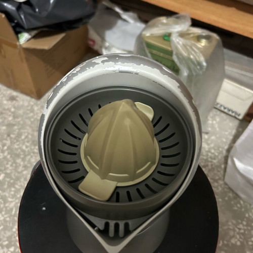 Scaroni electric juicer used with normal wear on metal edge