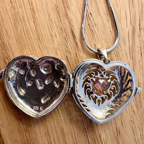 925 Silver Heart Necklace like new, unique 3 in 1 design