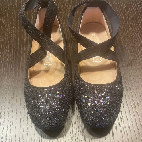 Lapin House girls' ballet flats size 34 like new, black with glitter
