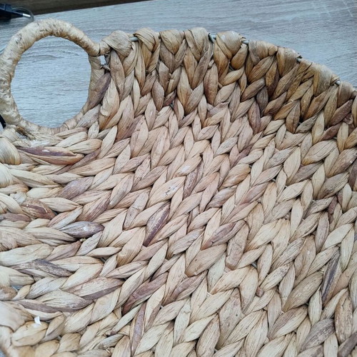 Woven fruit basket used, 35x31x8 cm