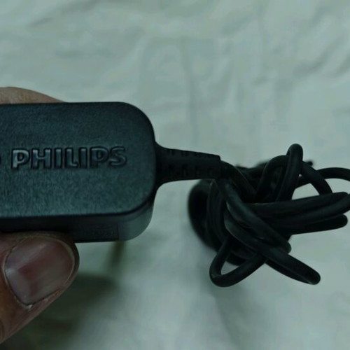 Philips charger used, genuine and functional