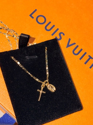Unisex necklace with Santa Maria cross and Virgin Mary gold stainless steel new