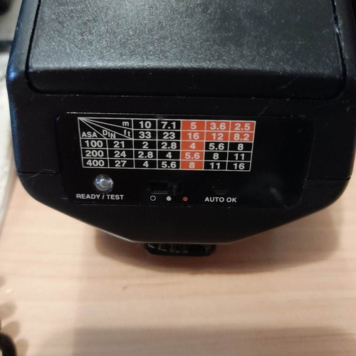 Nissin Auto20 flash used