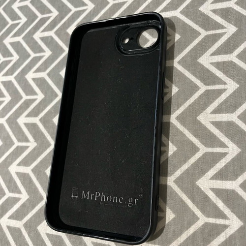 iPhone 16e case like new