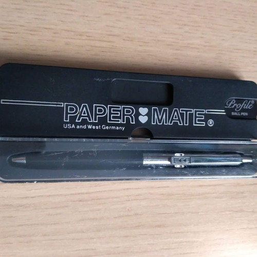 Paper Mate Double Heart Profile колекционна писалка с синьо мастило, като нова