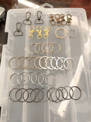 Keychain rings set like new