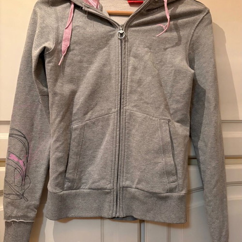 Puma grey hoodie with purple details like new, size S