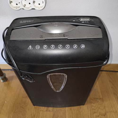 Paper shredder like new with two-speed function
