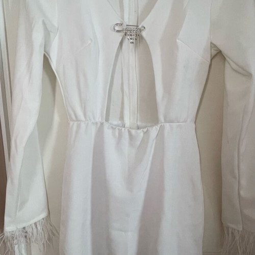 Mini dress white with elegant cutout and feather details new, size XS