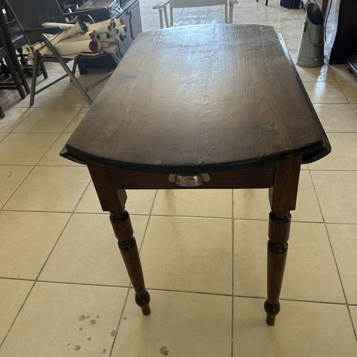 Antique folding kitchen table used, dimensions 1.02/1.04 x 0.77 m
