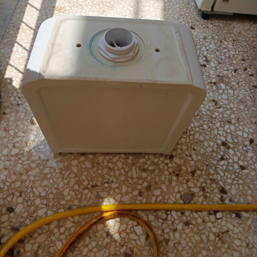 Porcelain Toilet Cistern like new