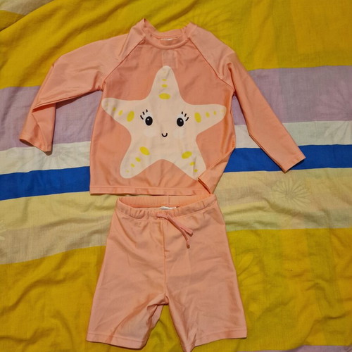 HNM kids swimwear set with UPF50 protection, like new, size 3-4 years