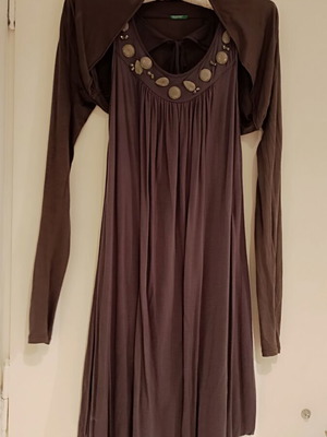 Benetton brown viscose dress set with stones and matching jacket like new