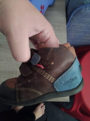 Baby shoes size 22 like new in excellent condition