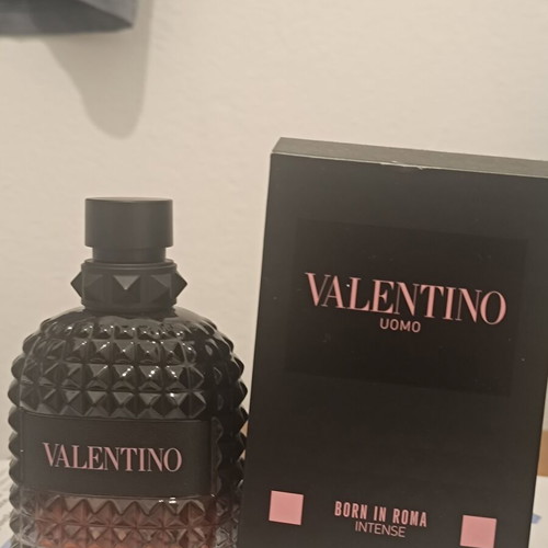 Valentino Uomo Born In Roma Intense Eau de Parfum 100ml like new