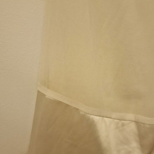 Short dress with pleated sleeve white, like new, size M