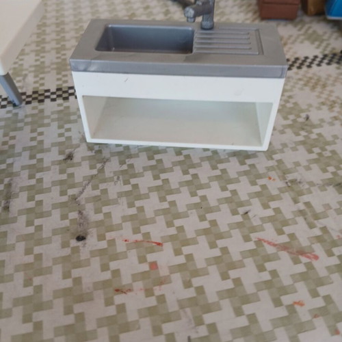 Playmobil table and sink used