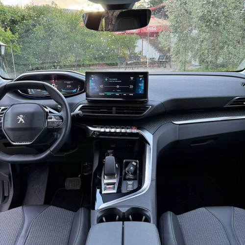 Peugeot 3008 Allure 2021 hybrid plug-in SUV like new