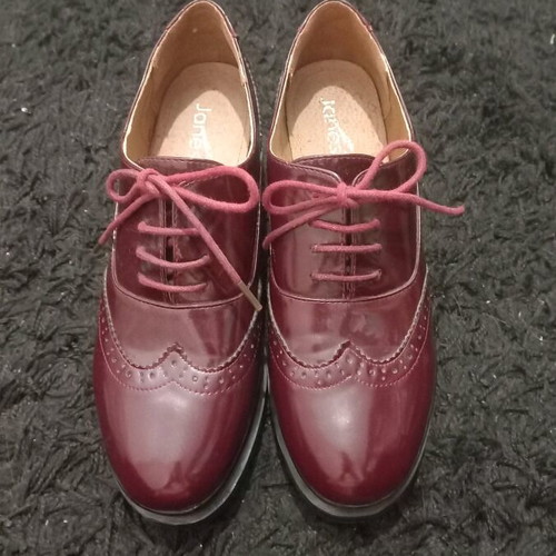 Oxford women's shoes size 39 like new, brown and red