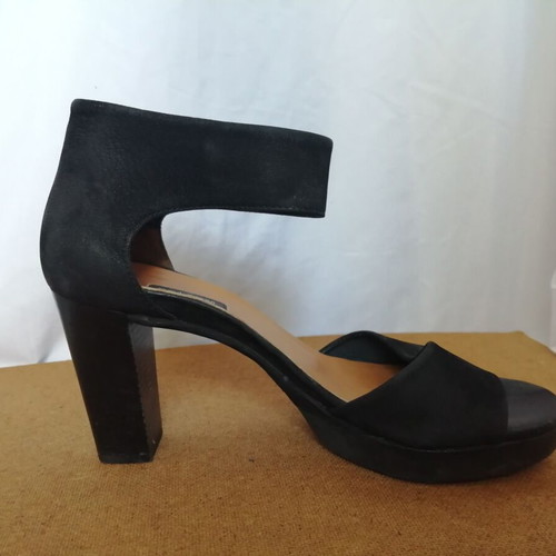 Paul Green women's black nubuck leather sandals with ankle strap and high heel size 40.5 used