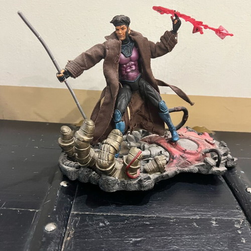 Marvel Gambit figure used Toy Biz 2001