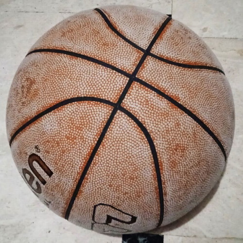 Molten SB-77 Vintage 1992 Basketball collectible used, made in Japan