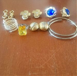 Κοσμήματα φω 5 ζευγάρια  σκουλαρίκια και δυο δαχτυλίδια σε πολύ καλή κατάσταση