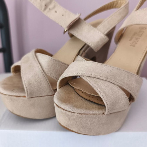 Beige suede sandals size 36 used with thick heel and ankle strap
