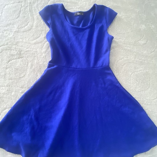 Short dress medium size blue like new