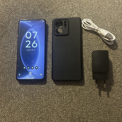Motorola Edge 40 256GB phone like new with curved AMOLED screen