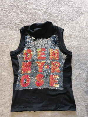 Denny Rose sleeveless turtleneck blouse like new, size Medium, black with sequins